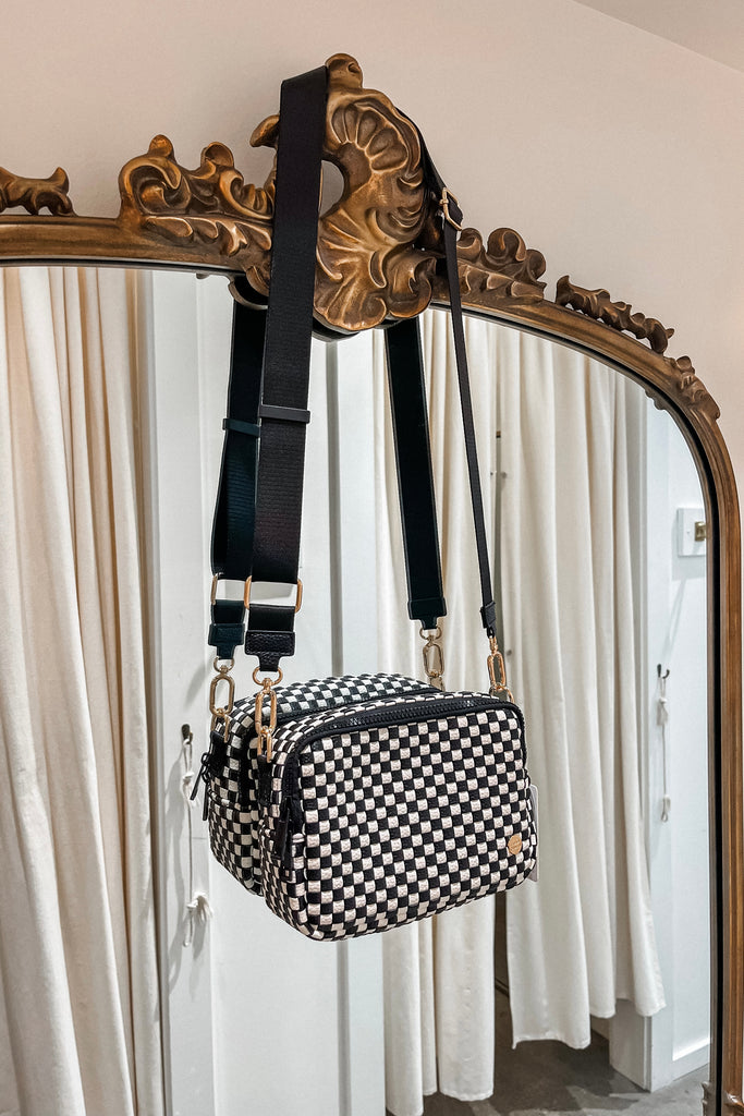 Iconic Woven Check Bestie Bag - Black/White | BluePeppermint Boutique