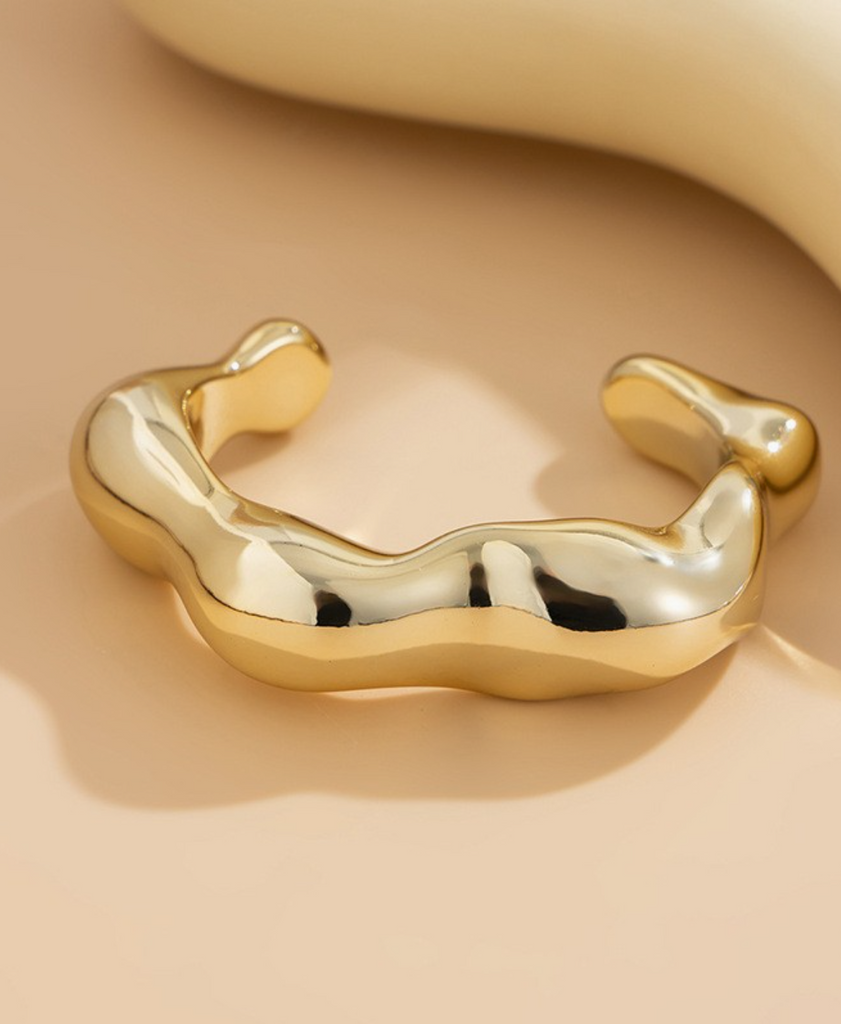 Luxury Wavy Cuff Bangle - BluePeppermint Boutique